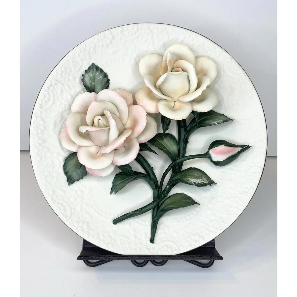 Vintage The Roses of Capodimonte Franklin Mint Decorative Porcelain Plate Art